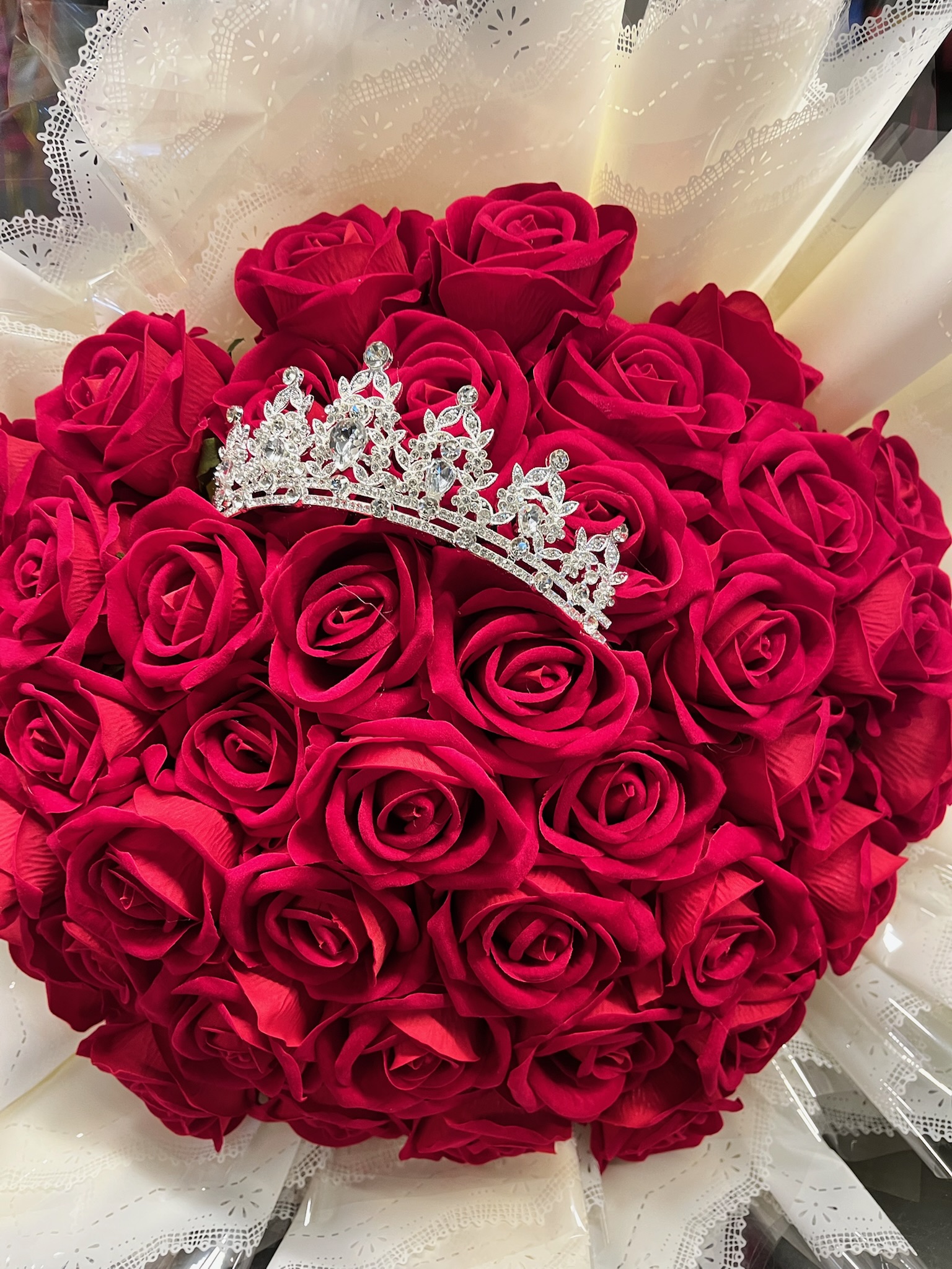 Yapay 41 li Gül Buketi-Taç