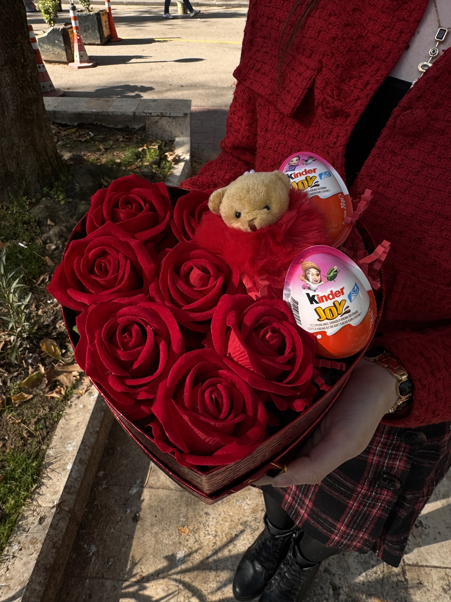 Kutuda Gül Çikolata