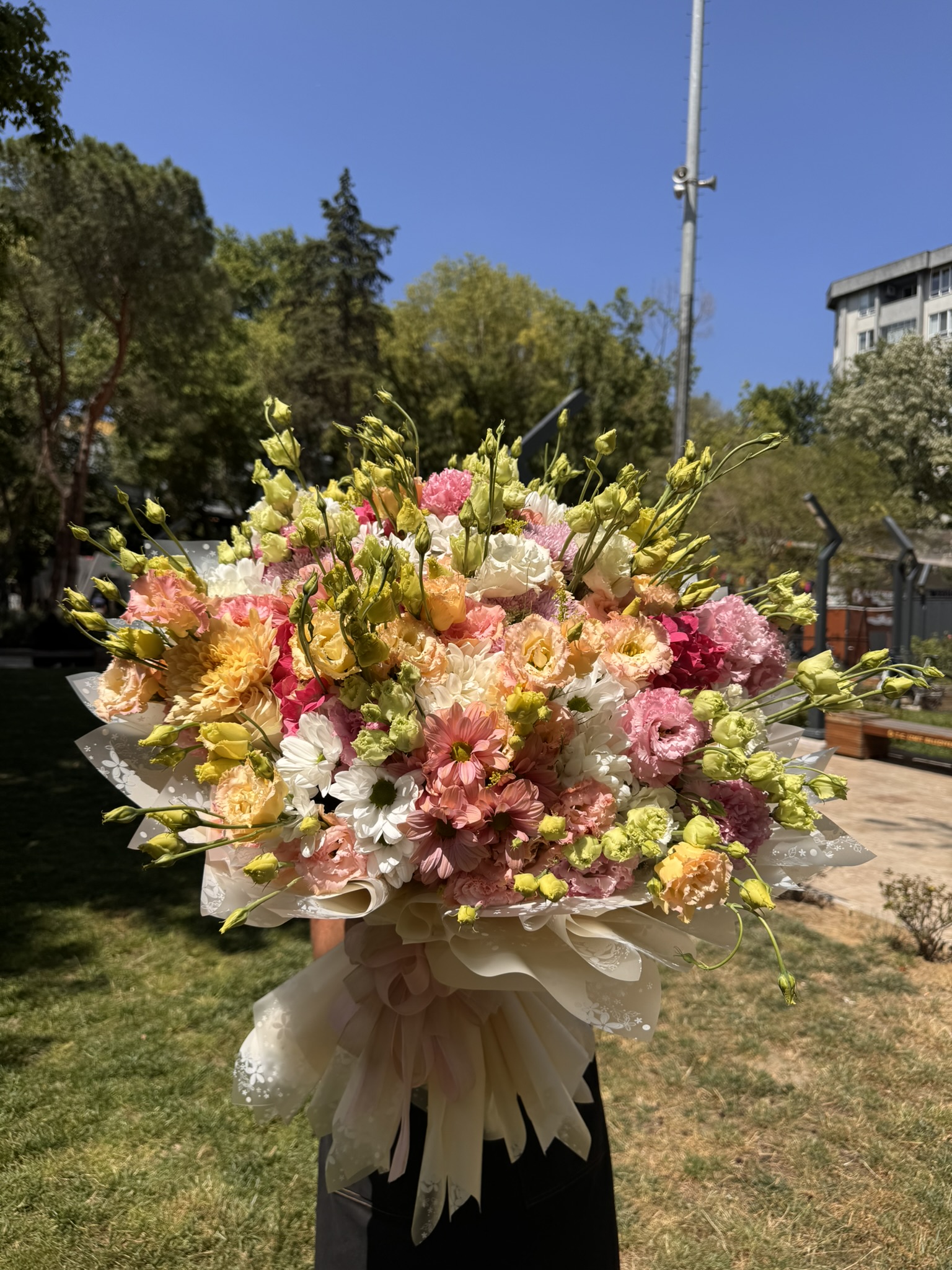 ithal mevsim çiçeklerinden buket