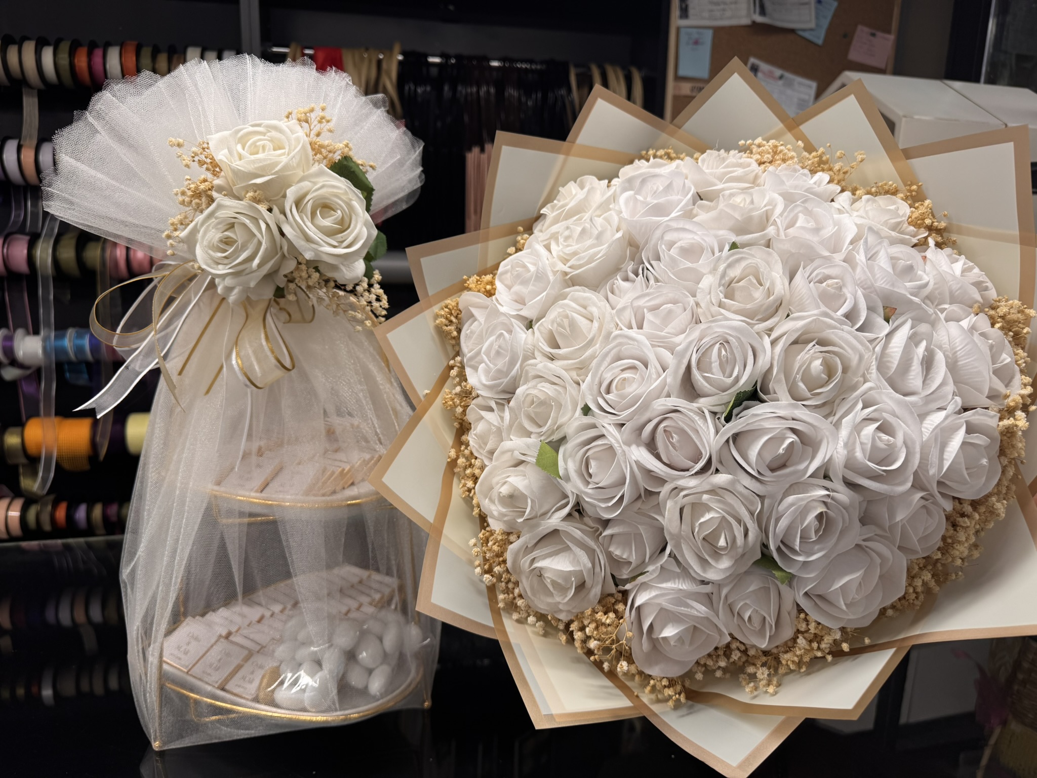 41 li Yapay Beyaz Gül - Çikolata