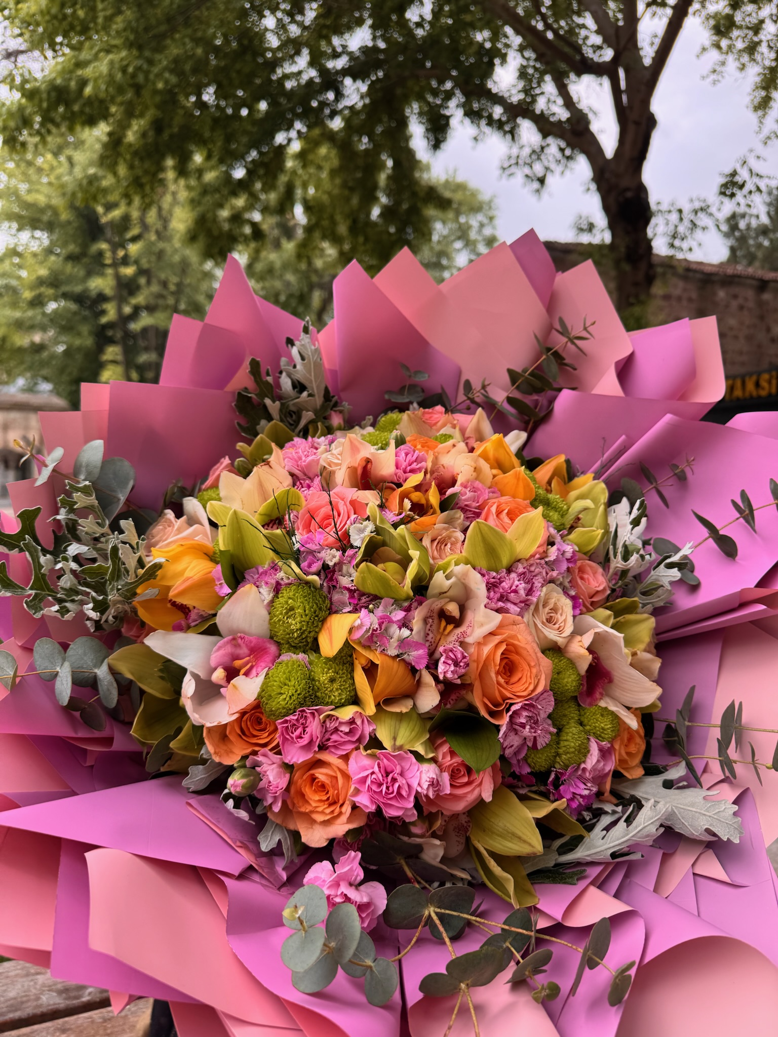 ithal gökkuşağı buketi